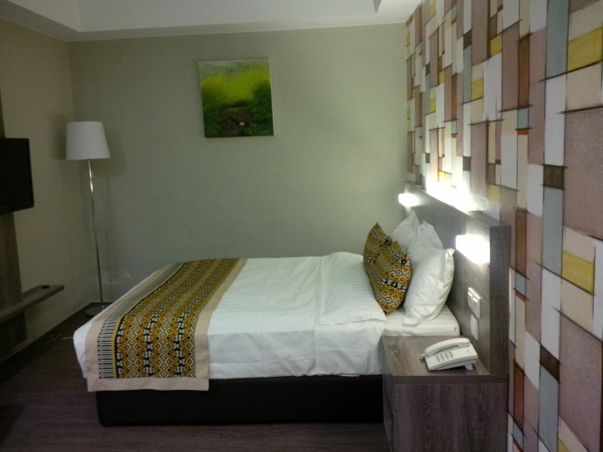 Ajang Hotel Мири Экстерьер фото